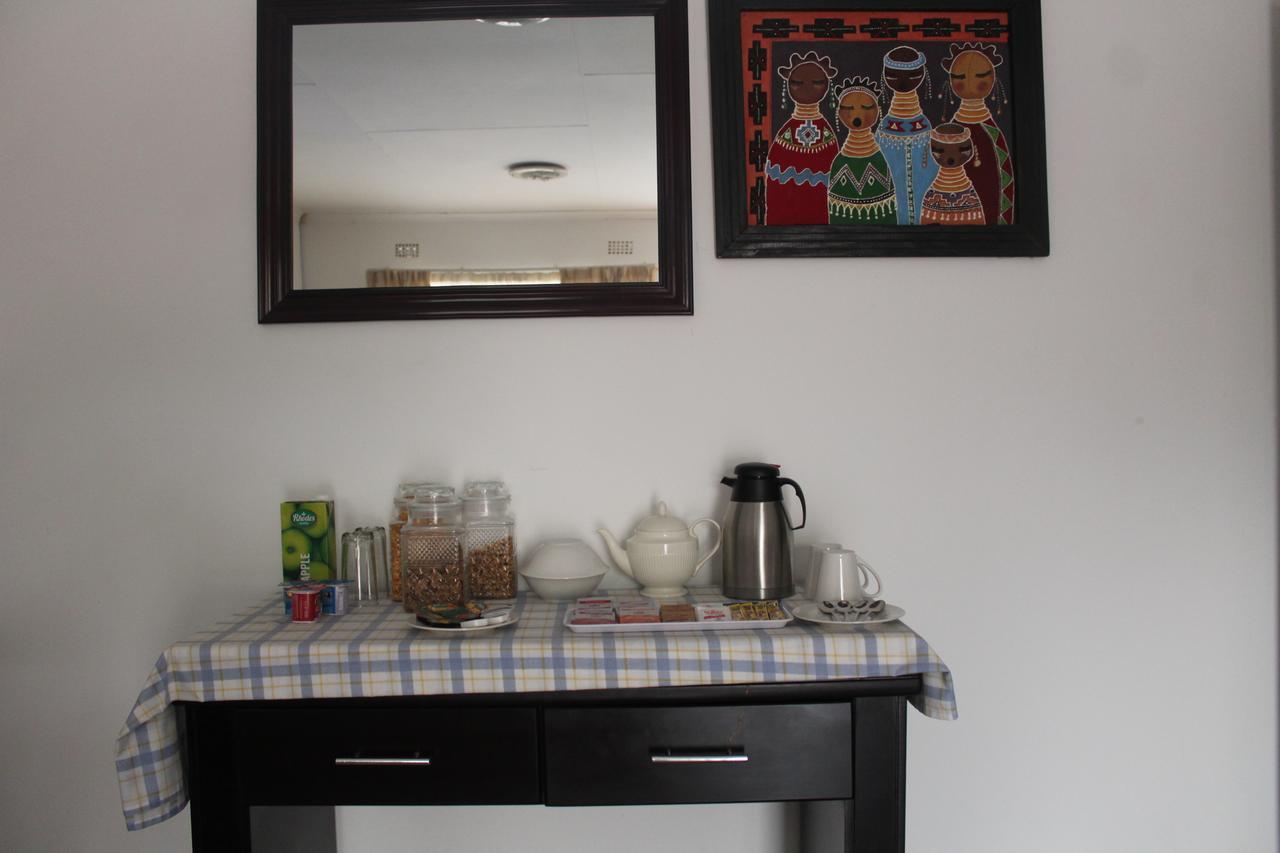 Strand Meadows B&B 가보로네 외부 사진