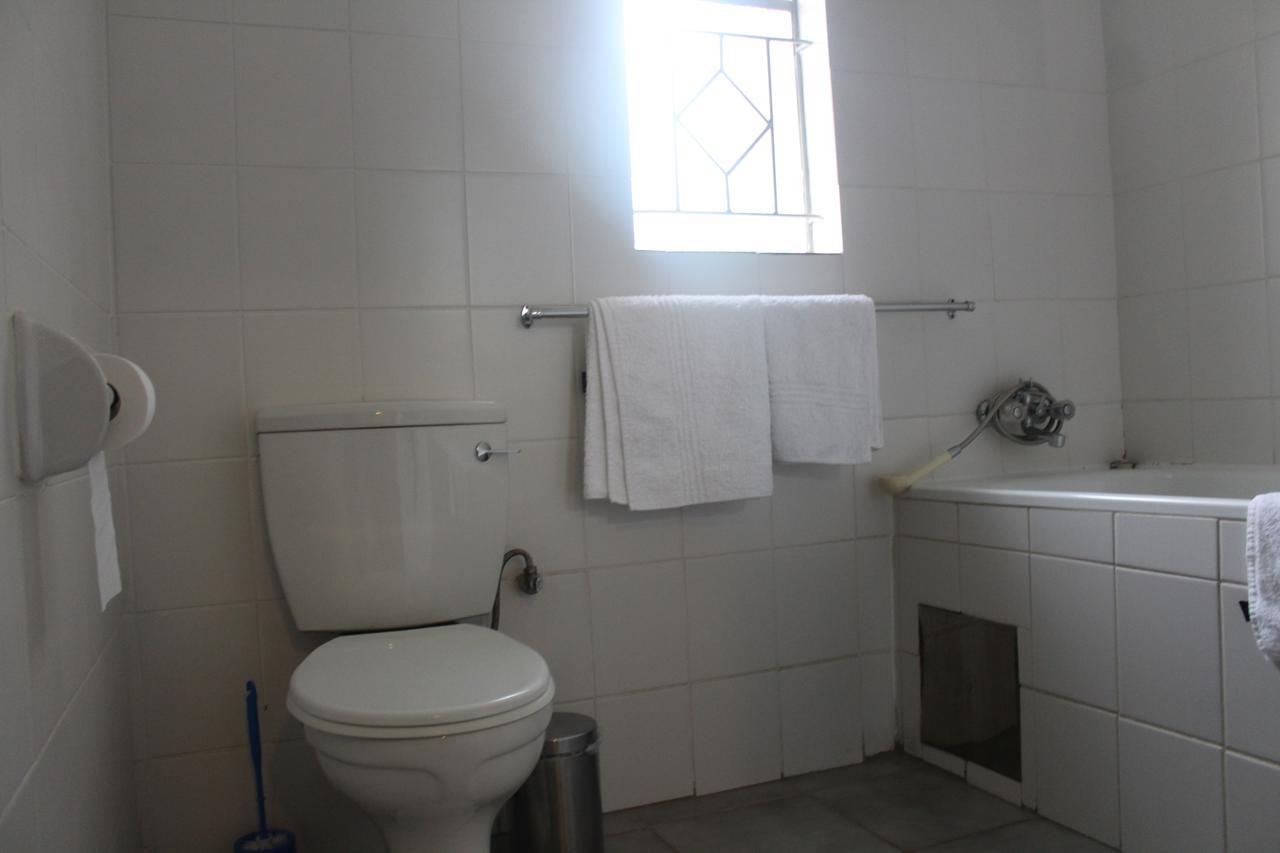 Strand Meadows B&B 가보로네 외부 사진